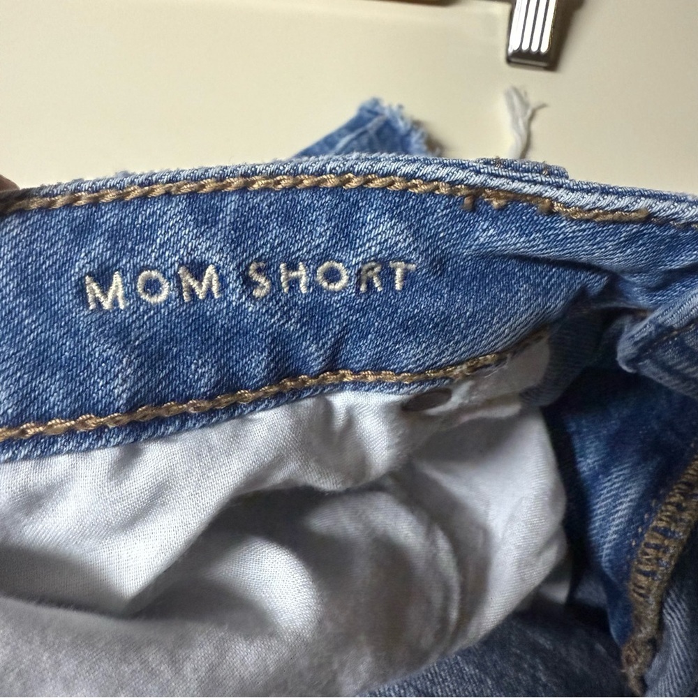American Eagle Womens Floral Mom Shorts Size 14 Summer Distressed - Picture 2 of 6
